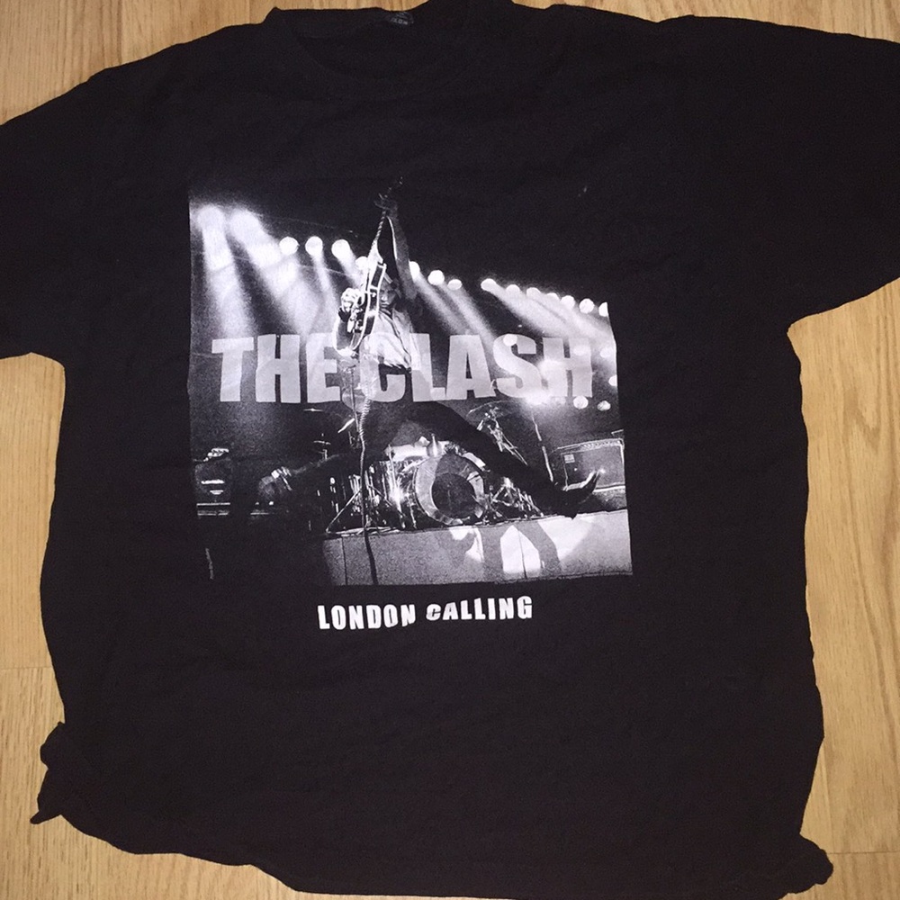 The clash London calling t-shirt